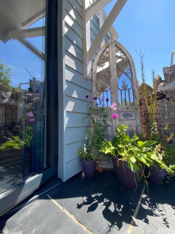 Apartamento Little Trevio - Seaside Haven With Parking And Sea Views Brixham Exterior foto