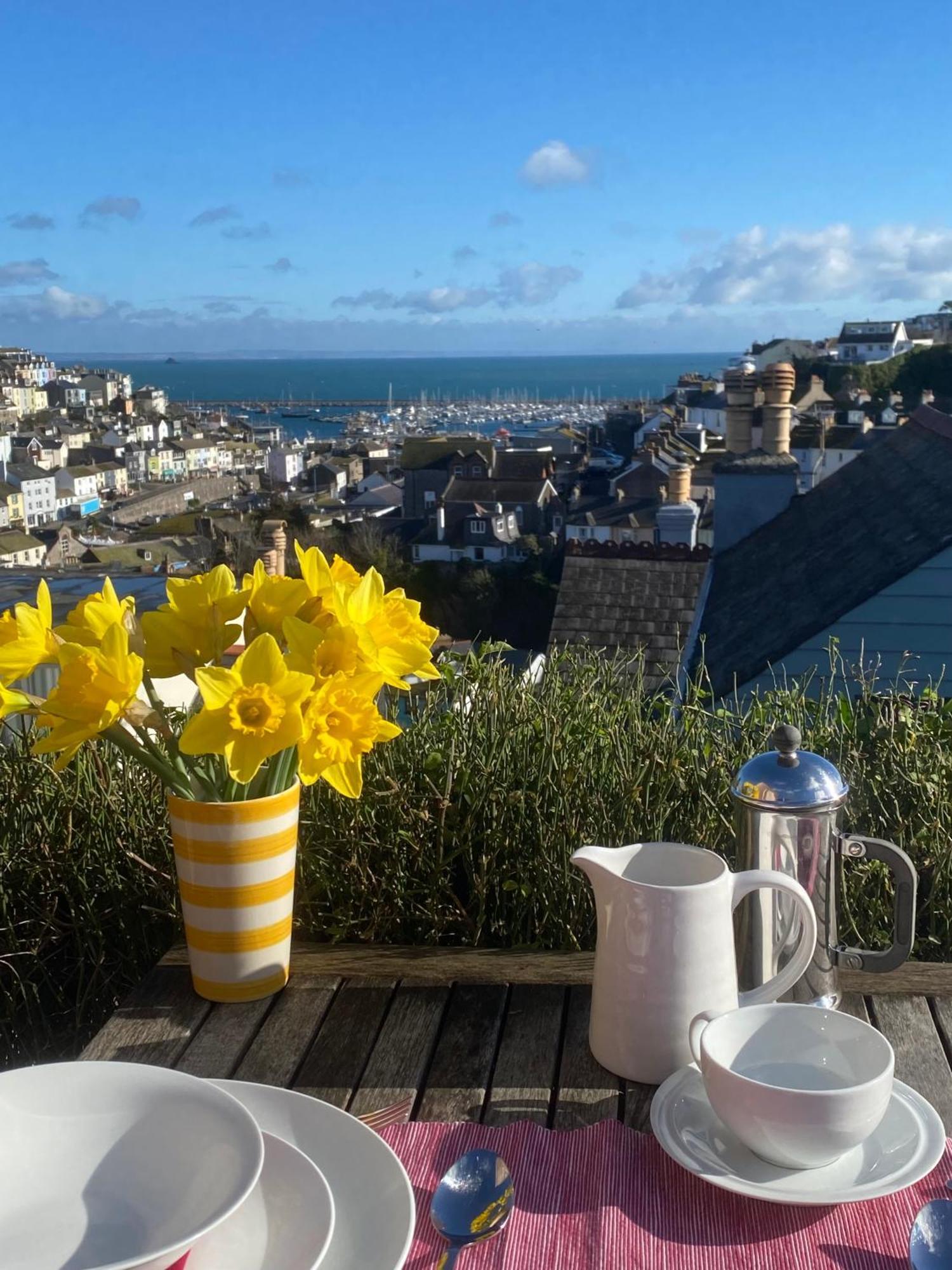 Apartamento Little Trevio - Seaside Haven With Parking And Sea Views Brixham Exterior foto